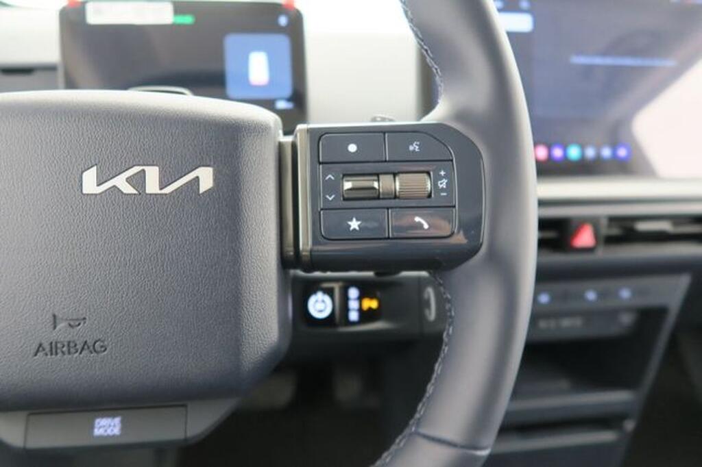 Kia PV5 Passenger Furgoneta BEV 71KWH L2H1 PLUS AUTO 163 4P Segunda mano