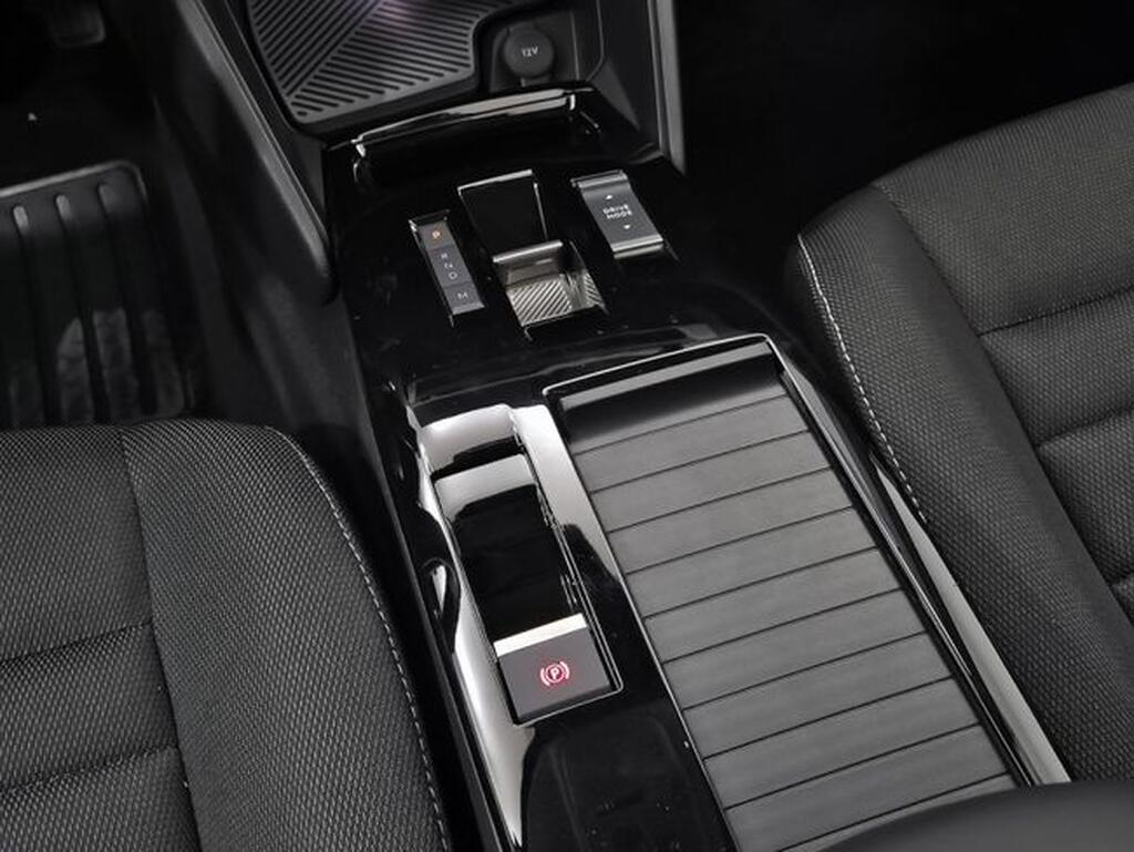 Citroën C4 Hybrid 136 e-DCS6 Plus Segunda mano