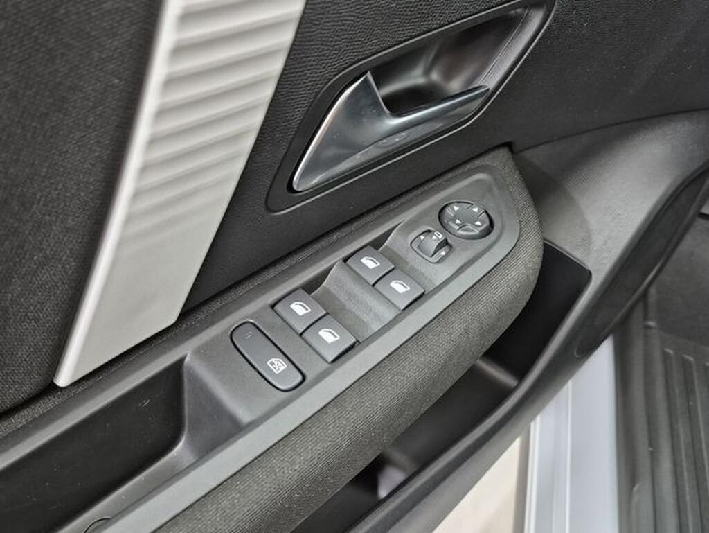 Citroën C4 Hybrid 136 e-DCS6 Plus Segunda mano