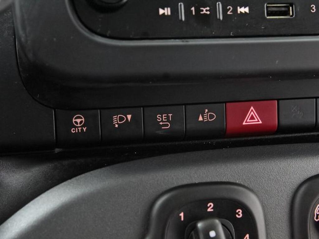 Fiat Panda City Life Hybrid 1.0 Gse 51kw (70CV) Segunda mano