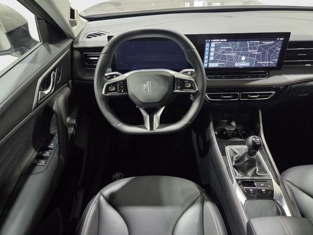MG HS 1.5T MANUAL LUXURY Km0