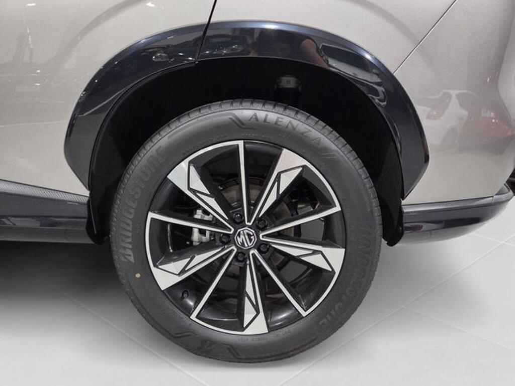 MG HS 1.5T MANUAL LUXURY Km0