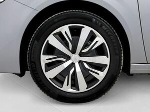 Peugeot 208 PureTech 55kW (75CV) Active Pack 11