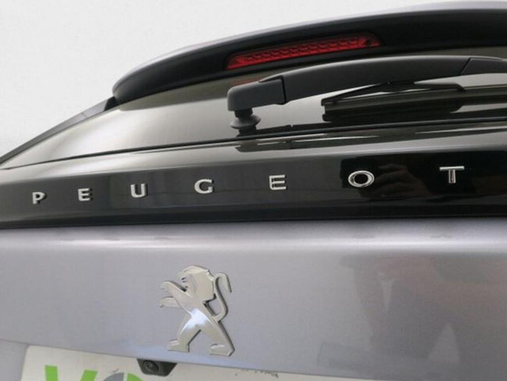 Peugeot 2008 Allure Pack Puretech 100 S&S 6 Vel. MAN Segunda mano