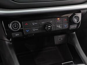 Jeep Compass eHybrid 1.5 MHEV 96kW Limited Dct 31