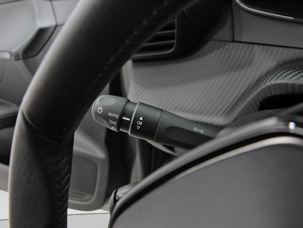 Peugeot 208 Allure Gasolina 100 S&S 6 Vel. MAN Segunda mano