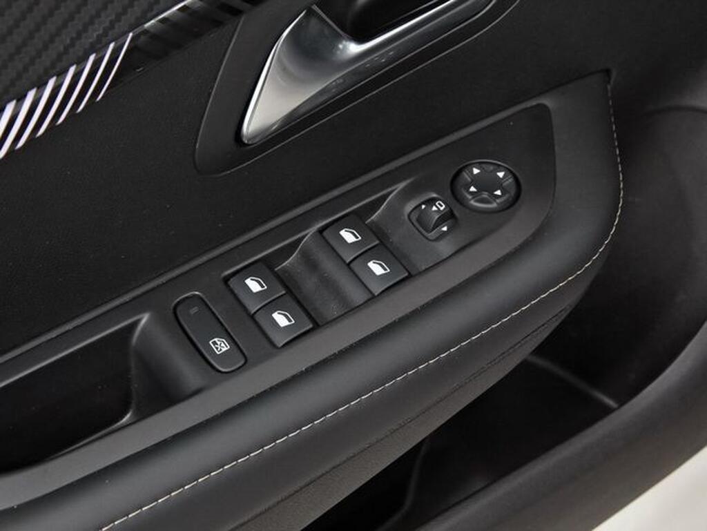 Peugeot 208 Allure Gasolina 100 S&S 6 Vel. MAN Segunda mano