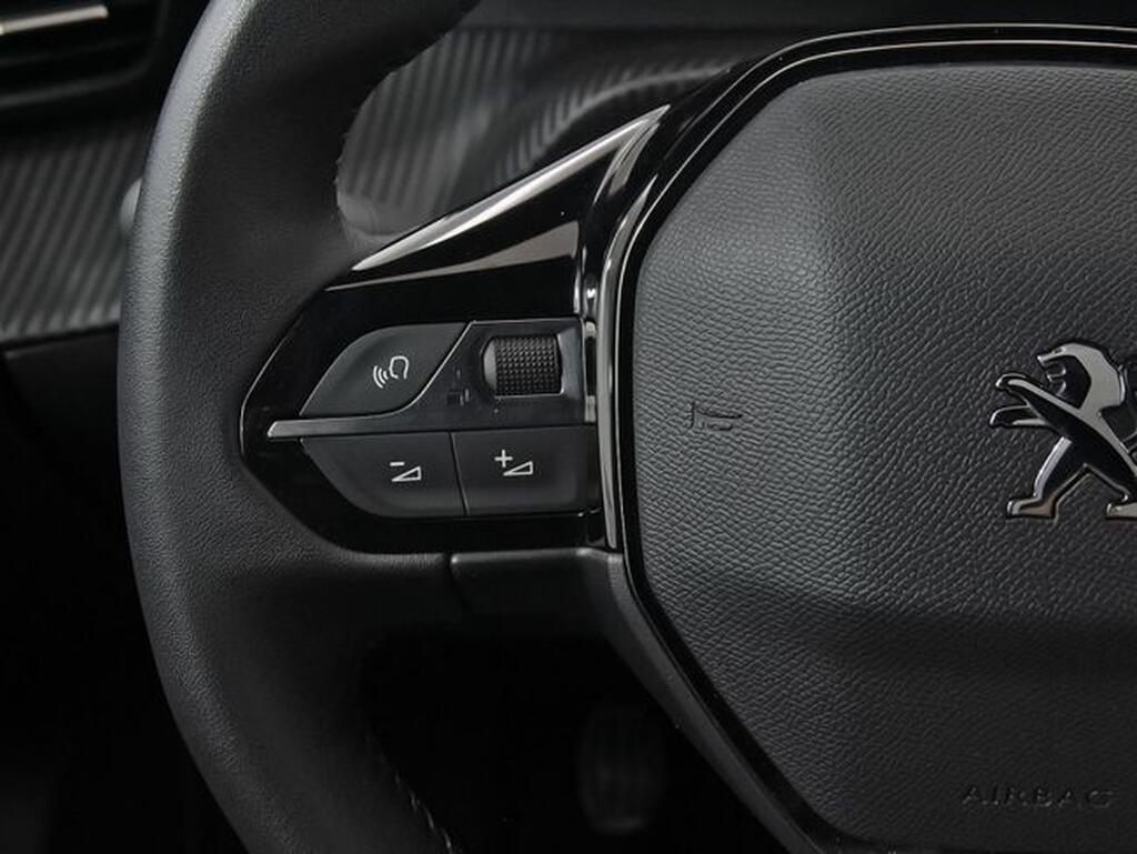 Peugeot 2008 Allure Pack Puretech 130 S&S 6 Vel. MAN Segunda mano