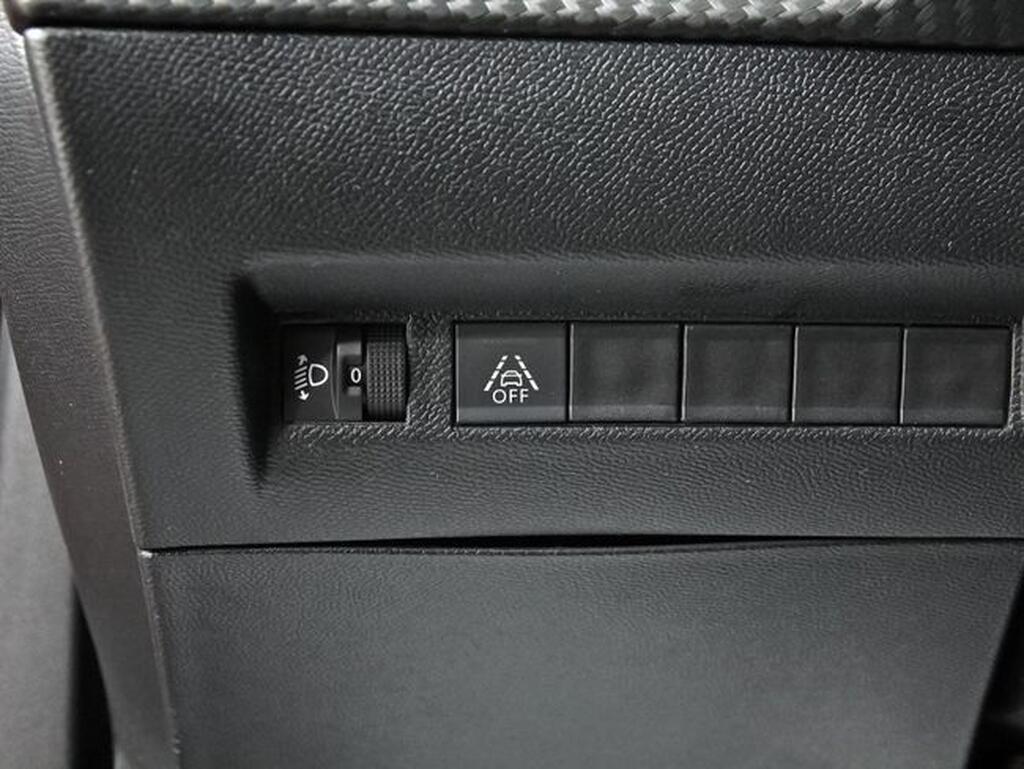 Peugeot 2008 Allure Pack Puretech 130 S&S 6 Vel. MAN Segunda mano