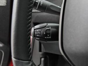 Peugeot 2008 Allure Pack Puretech 130 S&S 6 Vel. MAN 17