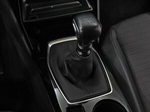 Peugeot 2008 Allure Pack Puretech 130 S&S 6 Vel. MAN 31