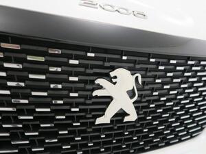 Peugeot 2008 Allure Pack Puretech 100 S&S 6 Vel. MAN 23