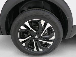 Peugeot 2008 Allure Pack Puretech 100 S&S 6 Vel. MAN 9