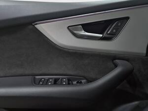 Audi Q8 45 TDI 170kW Black L quattro tiptronic 12