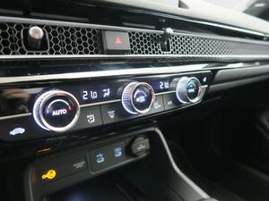 Honda Civic 2.0 i-MMD Advance CVT 15