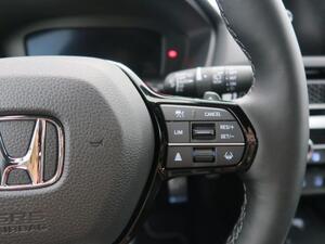 Honda Civic 2.0 i-MMD Advance CVT 17