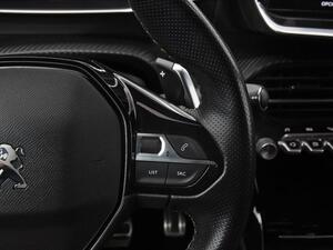 Peugeot 208 1.2L PURETECH 100 AUTO GT LINE 5P 20