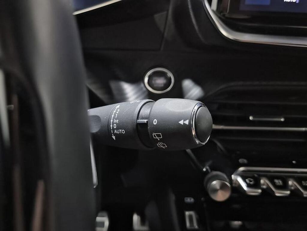 Peugeot 2008 GT BlueHDI 130 S&S EAT8 Segunda mano