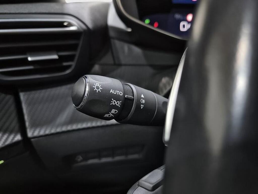 Peugeot 2008 GT BlueHDI 130 S&S EAT8 Segunda mano