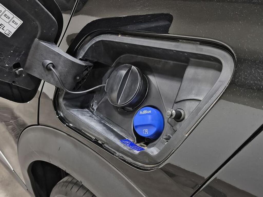 Peugeot 2008 GT BlueHDI 130 S&S EAT8 Segunda mano