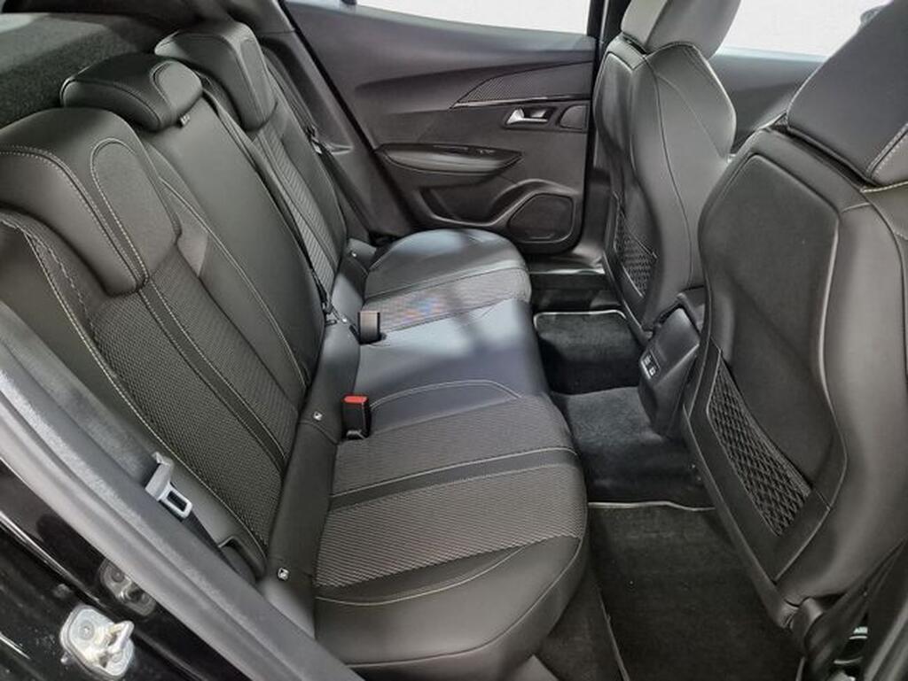 Peugeot 2008 GT BlueHDI 130 S&S EAT8 Segunda mano