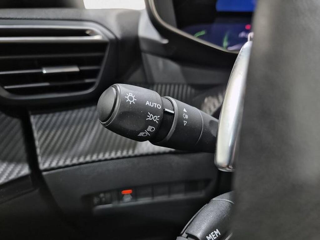 Peugeot 2008 GT BlueHDI 130 S&S EAT8 Segunda mano