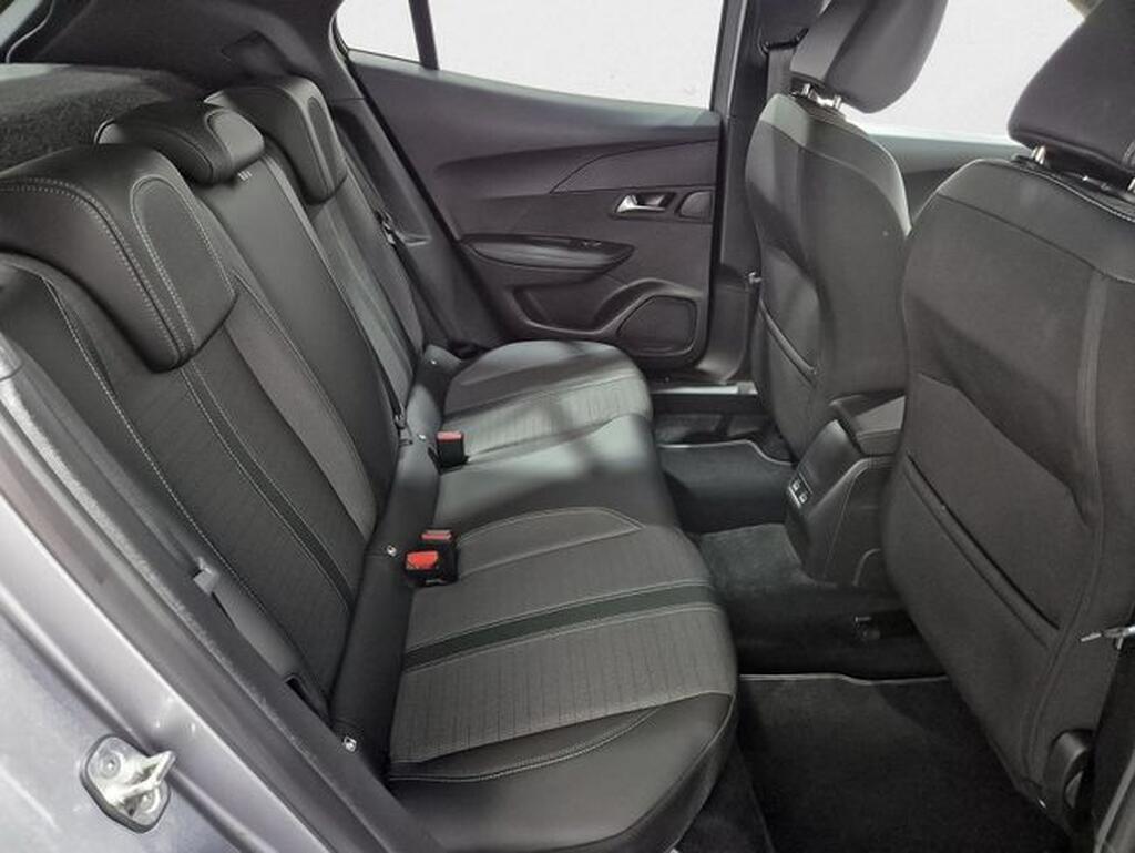 Peugeot 2008 GT BlueHDI 130 S&S EAT8 Segunda mano