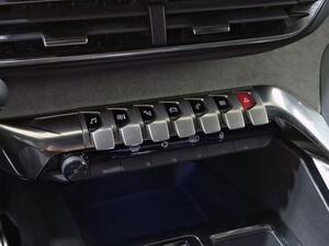 Peugeot 3008 1.2 PureTech 96KW S&S GT EAT8 24
