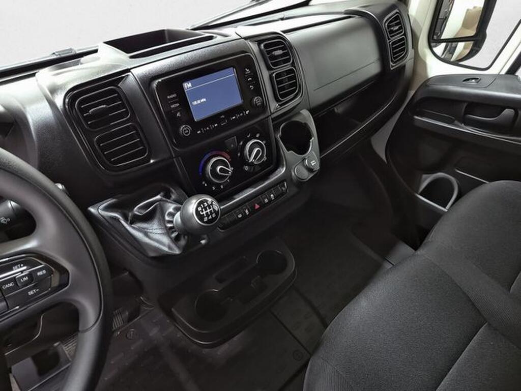 Citroën Jumper * JUMPER 2.2 BHDI 103KW L3H2 3.5T 4P Segunda mano