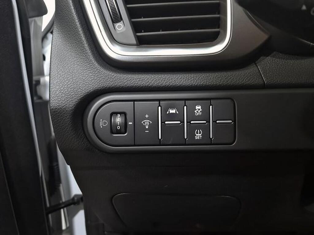 Kia XCeed 1.6 MHEV iMT Drive 100kW (136CV) 17