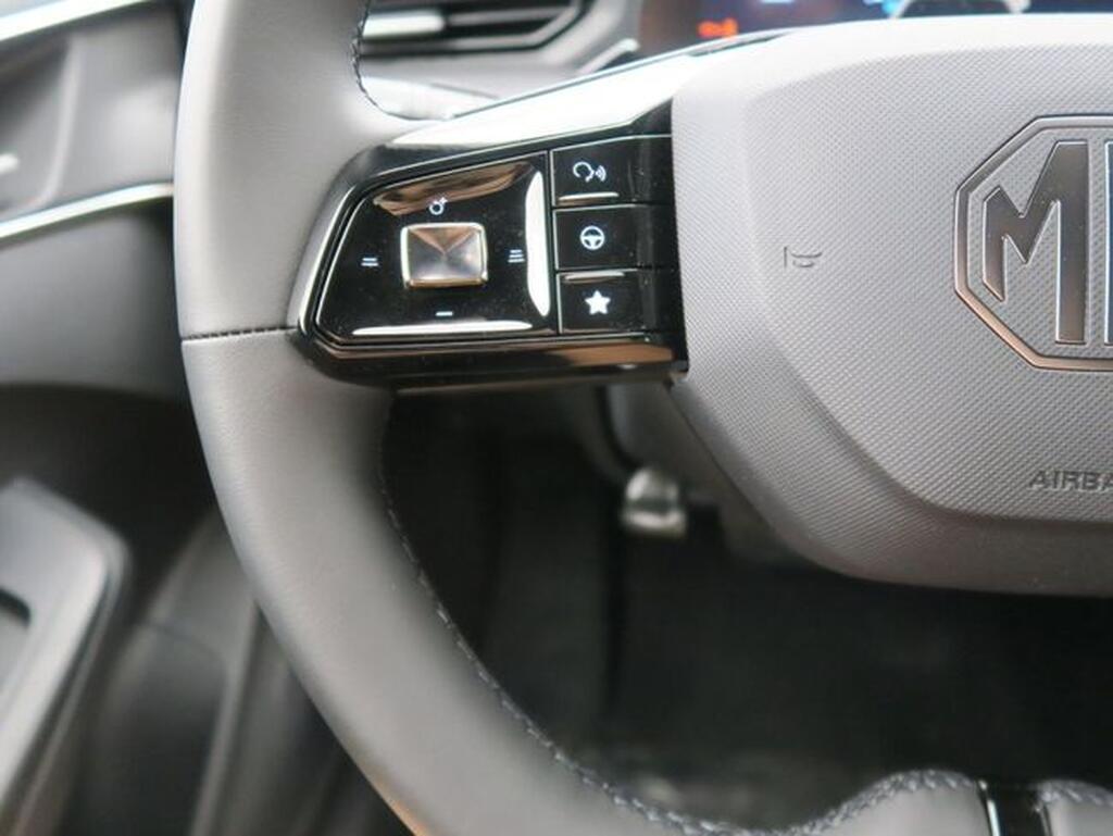 MG MG3 Hybrid+ Luxury MY25.5 Km0