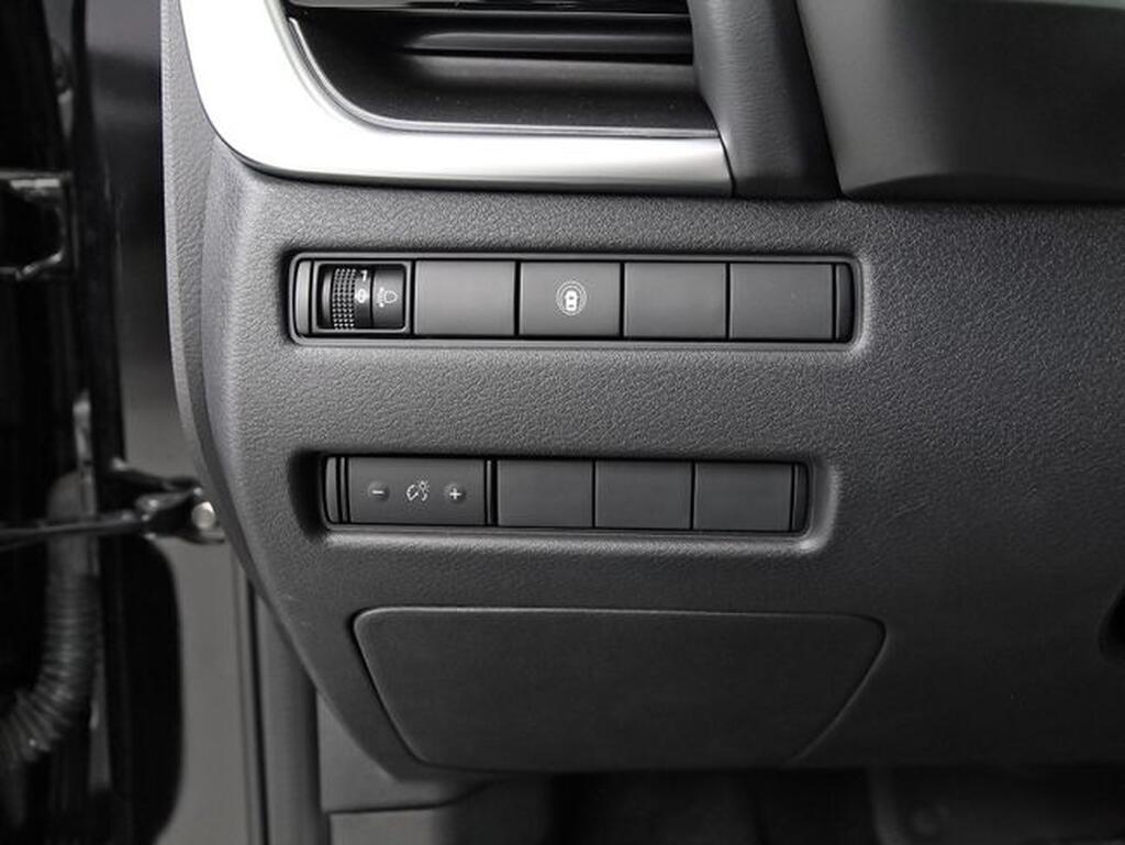 Nissan X-Trail 5pl 1.5 e-POWER 152kW 4x2 A/T N-Connecta Segunda mano