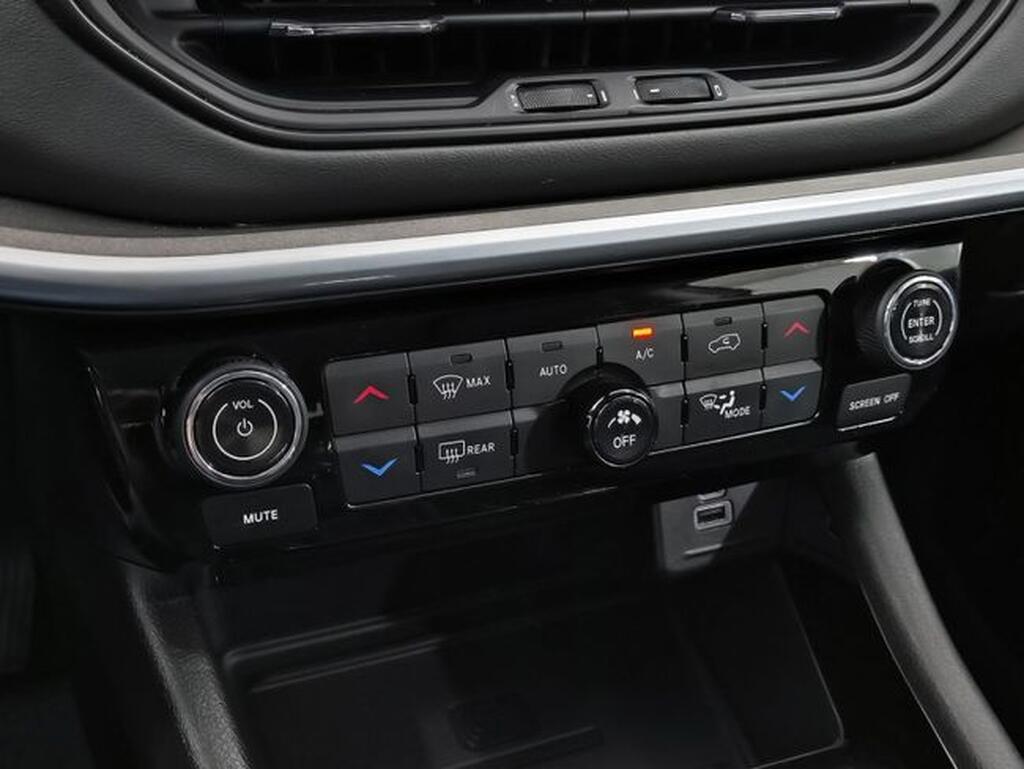 Jeep Compass 1.6 Mjet 96kW (130CV) Limited FWD Segunda mano