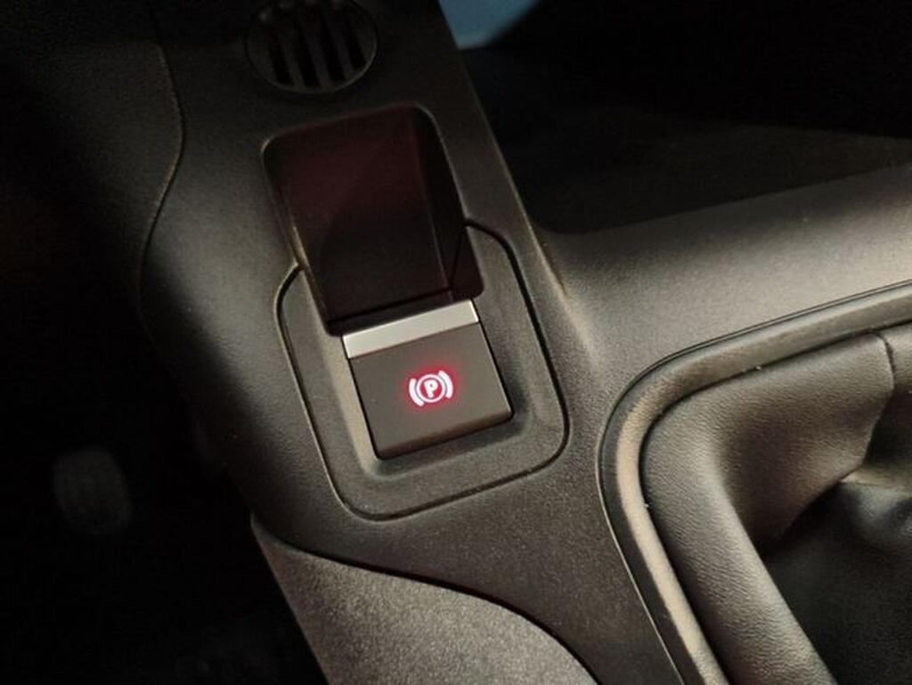 Peugeot Rifter 1.5 BLUEHDI 100CV ALLURE BUSINESS STD 4P Segunda mano