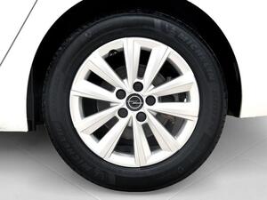 Opel Astra 1.2T XHL 81kW (110CV) Edition 11