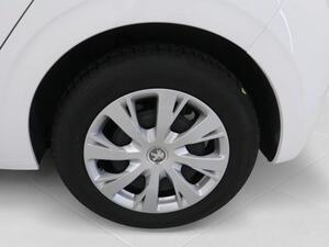 Peugeot 208 BlueHDi 73kW (100CV) Active 19