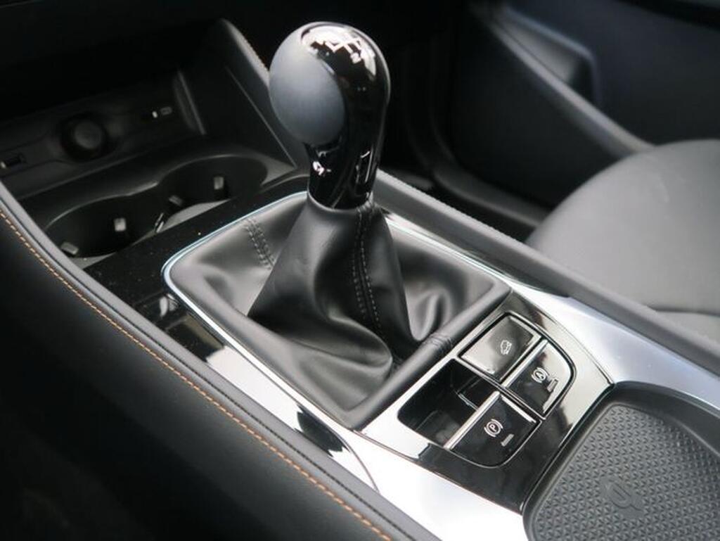 MG HS 1.5T MANUAL LUXURY Km0