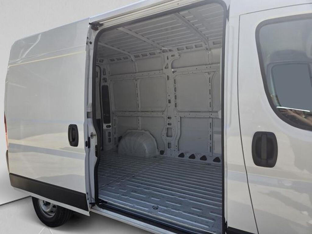 Fiat Ducato FG 2.2 BLUEHDI 140 35 L2H2 4P Segunda mano