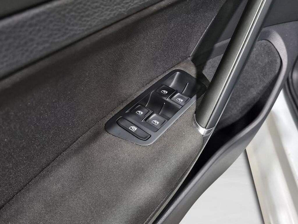 Volkswagen Golf e-Golf ePower 100 kW (136CV) Segunda mano