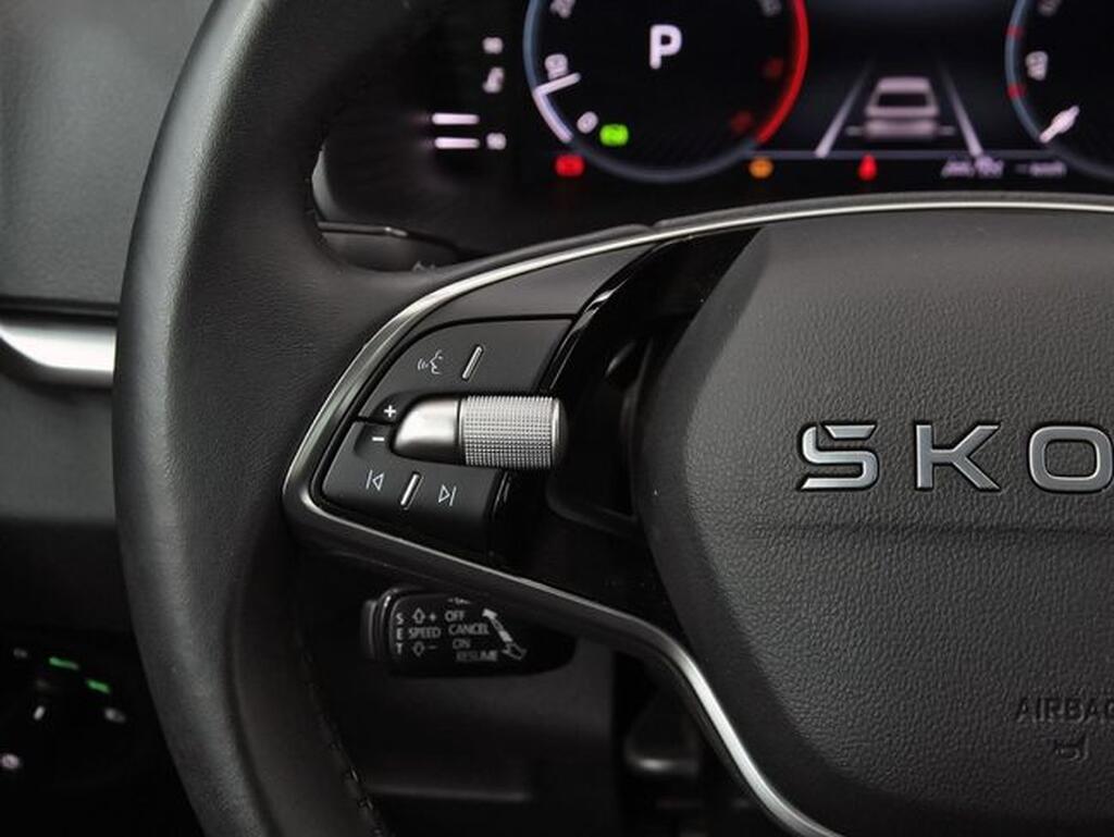 Skoda Karoq 1.5 TSI 110kW (150CV) DSG ACT Selection Segunda mano