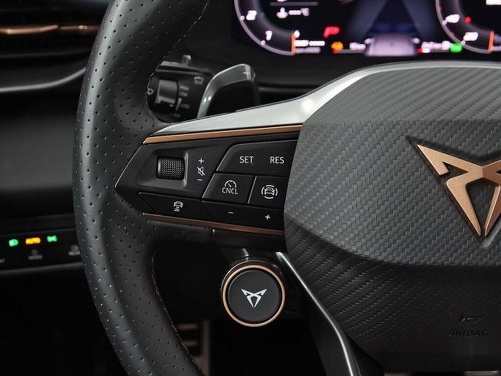 CUPRA Terramar 1.5 TSI e-Hybrid 150kW (204 CV) DSG Segunda mano