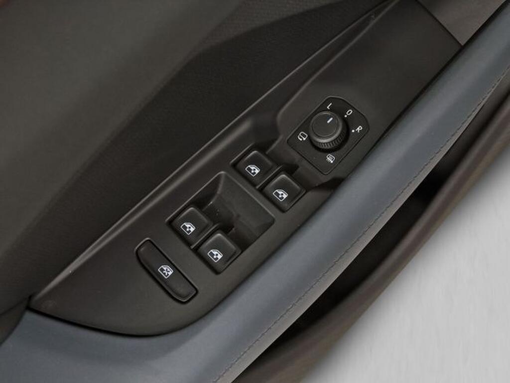 CUPRA Terramar 1.5 TSI e-Hybrid 150kW (204 CV) DSG Segunda mano