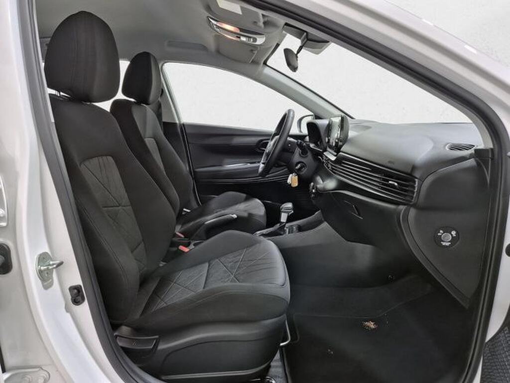 Hyundai Bayon 1.0 TGDI 74kW (100CV) 48V Maxx DCT Segunda mano