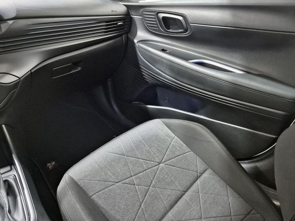 Hyundai Bayon 1.0 TGDI 74kW (100CV) 48V Maxx DCT Segunda mano