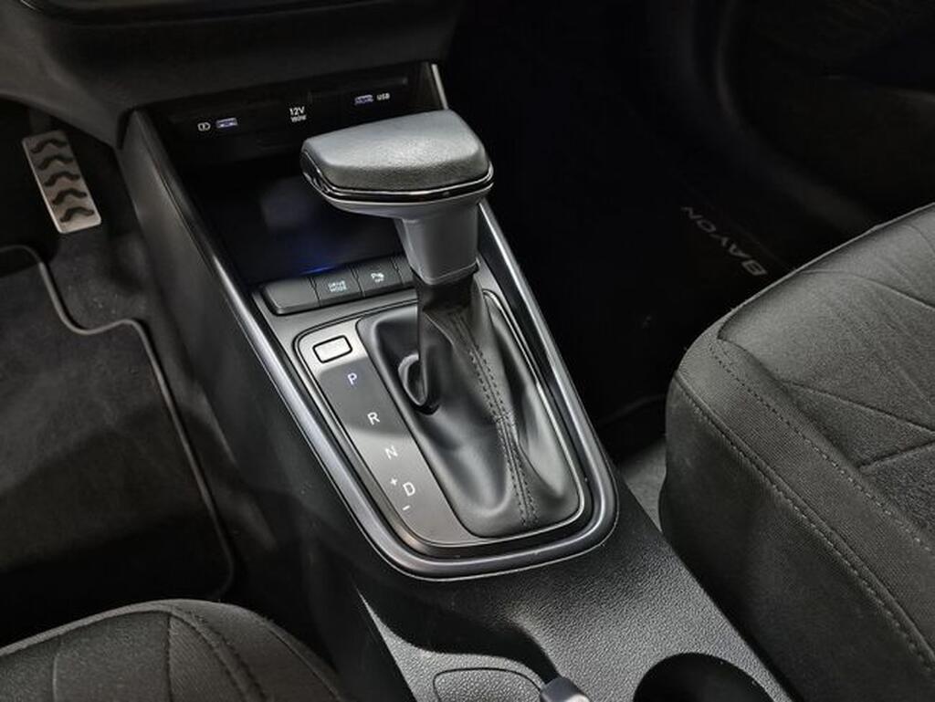 Hyundai Bayon 1.0 TGDI 74kW (100CV) 48V Maxx DCT Segunda mano