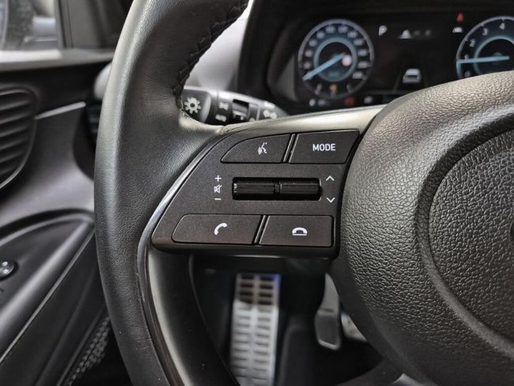 Hyundai Bayon 1.0 TGDI 74kW (100CV) 48V Maxx DCT Segunda mano
