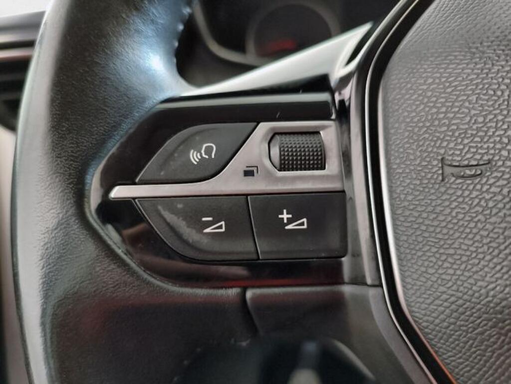 Peugeot 208 BlueHDi 73kW (100CV) Active Segunda mano