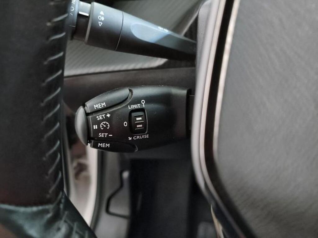 Peugeot 208 BlueHDi 73kW (100CV) Active Segunda mano