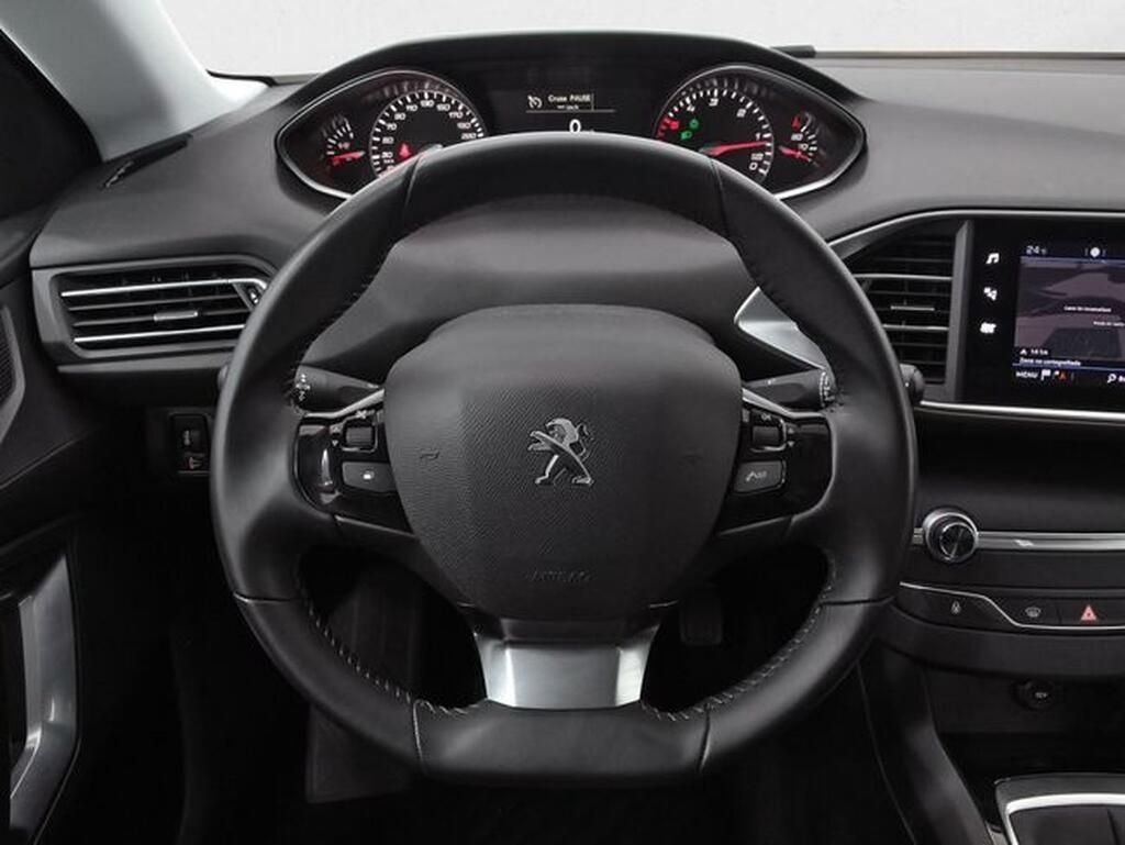 Peugeot 308 SW Active Pack BlueHDi 130 S&S Segunda mano