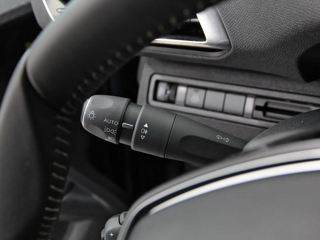 Peugeot 3008 1.2 PureTech 96KW S&S Allure Pack Segunda mano